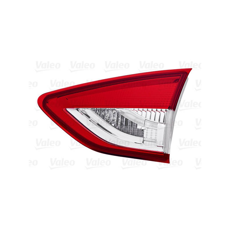 FEU ARD LED COFFRE FORD KUGA 01.201